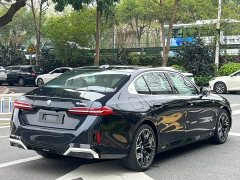 BMW 5 Series 530Li Luxury M Sport Package - ფოტო 13