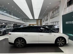 Li Auto i6 Four-Wheel Drive Standard Edition - ფოტო 12