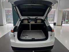 Li Auto i6 Four-Wheel Drive Standard Edition - ფოტო 13