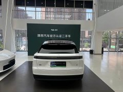 Li Auto i6 Four-Wheel Drive Standard Edition - ფოტო 14