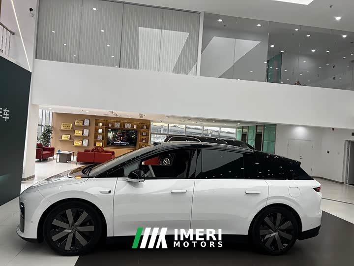 Li Auto i6 Four-Wheel Drive Standard Edition - ავტომობილი ჩინეთიდან