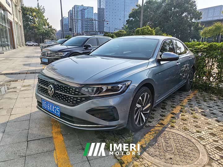 Volkswagen Passat 330TSI Starry Sky Elite - ავტომობილი ჩინეთიდან