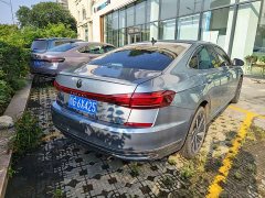 Volkswagen Passat 330TSI Starry Sky Elite - ფოტო 11