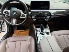 BMW 5 Series 525Li M Sport Package - ფოტო 7