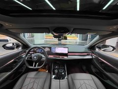 BMW 5 Series 2024 530Li Premier M Sport Package - ფოტო 18