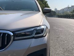 BMW 5 Series 525Li M Sport Package - ფოტო 12