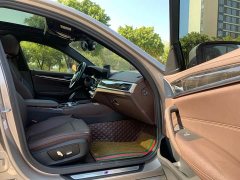 BMW 5 Series 525Li M Sport Package - ფოტო 16