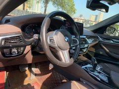 BMW 5 Series 525Li M Sport Package - ფოტო 18