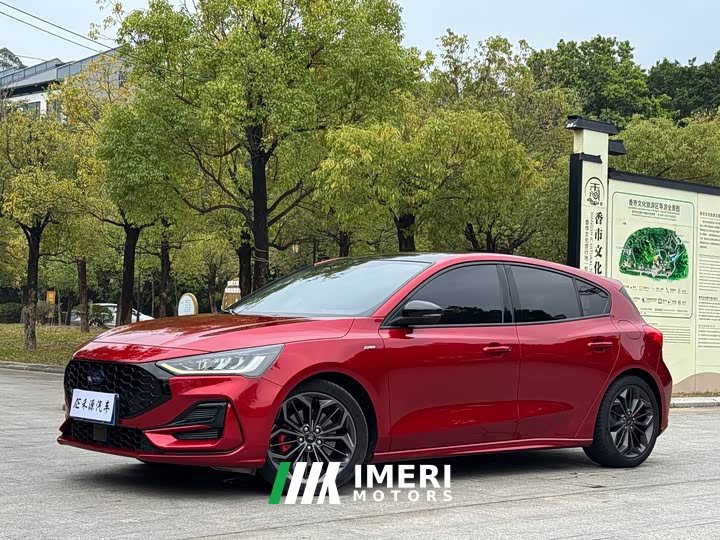 Ford Focus 2022 Hatchback EcoBoost 180 Automatic ST Line - ავტომობილი ჩინეთიდან