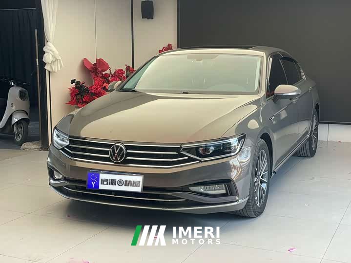 Volkswagen Magotan 330TSI DSG Luxury