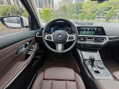 BMW 3 Series Facelift 325Li M Sport Package - ფოტო 12
