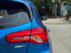 Ford Focus Hatchback EcoBoost 180 Automatic ST Line - ფოტო 10