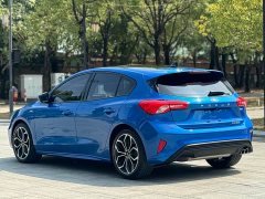 Ford Focus Hatchback EcoBoost 180 Automatic ST Line - ფოტო 8