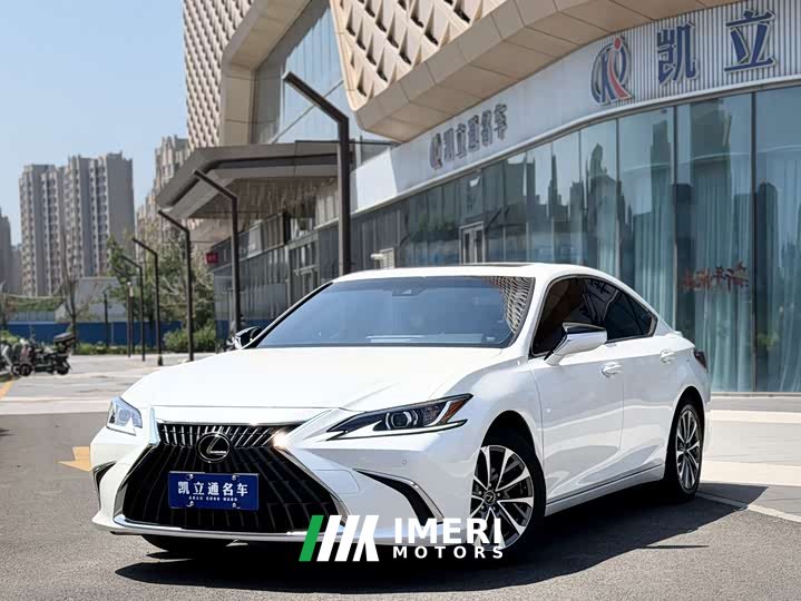 Lexus ES 2022 300h Excellence Edition - ავტომობილი ჩინეთიდან