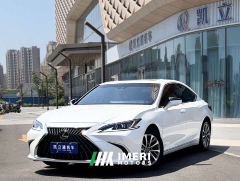 2024 Lexus ES 300h Excellence Edition