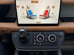 Land Rover Defender Facelift 110 3.0T P400 Dark Edition - ფოტო 8