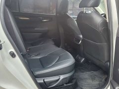 Toyota Highlander 2.5L Intelligent Hybrid AWD Premium 7-Seater - ფოტო 16
