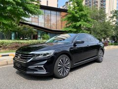 Volkswagen Passat 330TSI Luxury - ფოტო 1