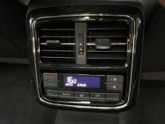 Volkswagen Passat 330TSI Luxury - ფოტო 16