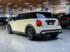 BMW MINI 2022 1.5T ONE 5-Door PLUS - ფოტო 19