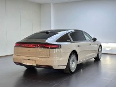 Audi Zun S800 Extended Range Starlight Executive Edition 4-Seater (192-line LiDAR) - ფოტო 6
