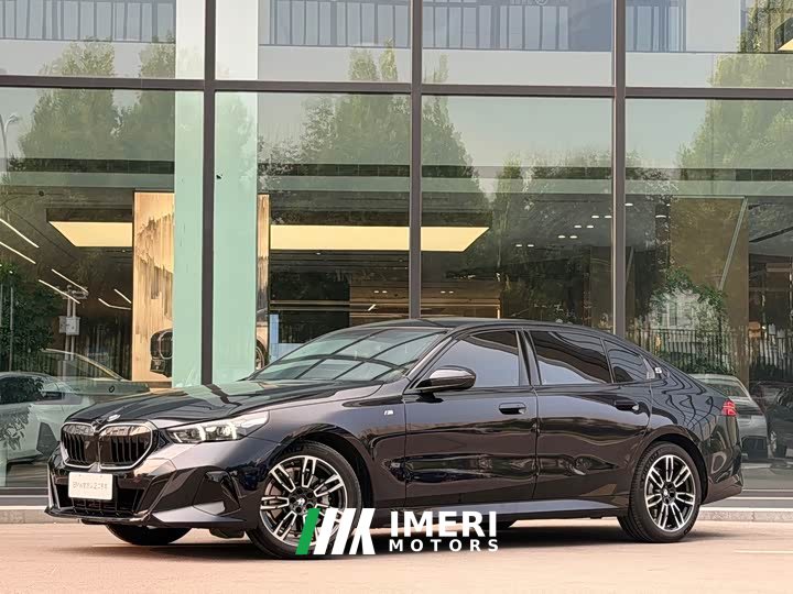 BMW 5 Series 530Li Premier M Sport Package - ავტომობილი ჩინეთიდან