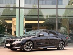 BMW 5 Series 530Li Premier M Sport Package - ფოტო 1