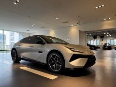 Lotus EMEYA 2025 600 Touring - ფოტო 3