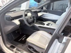 Lotus EMEYA 600 Touring - ფოტო 4