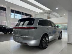 Li Auto L8 Ultra Smart Refresh Edition - ფოტო 8