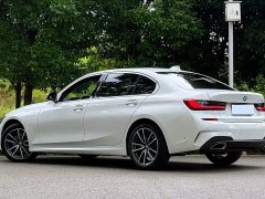 BMW 3 Series 325Li M Sport Package - ფოტო 4