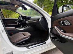 BMW 3 Series 325Li M Sport Package - ფოტო 9