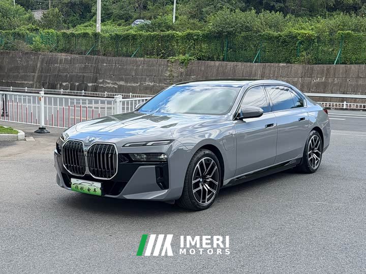 BMW i7 2023 eDrive50L Leading M Sport Package - ავტომობილი ჩინეთიდან