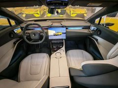 Lotus ELETRE 2025 600 Luxury - ფოტო 8