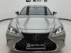 Lexus ES 300h Excellence - ფოტო 2
