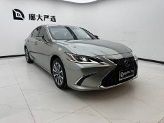 Lexus ES 300h Excellence - ფოტო 3