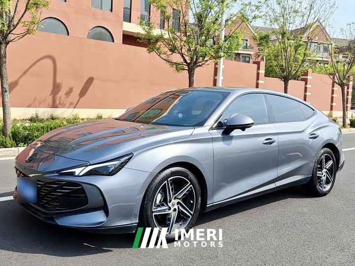 SAIC MG7 1.5T DCT Premium Luxury Edition