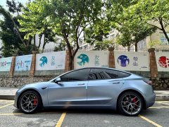 Tesla Model 3 Performance All-Wheel Drive - ფოტო 4