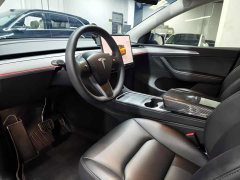 Tesla Model Y Rear-Wheel Drive - ფოტო 6