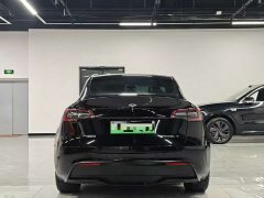 Tesla Model Y Rear-Wheel Drive - ფოტო 8