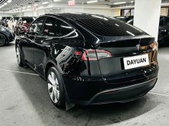 Tesla Model Y Long Range All-Wheel Drive - ფოტო 7