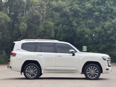 Toyota Land Cruiser (Imported) LC300 2022 4.0L Automatic - ფოტო 4