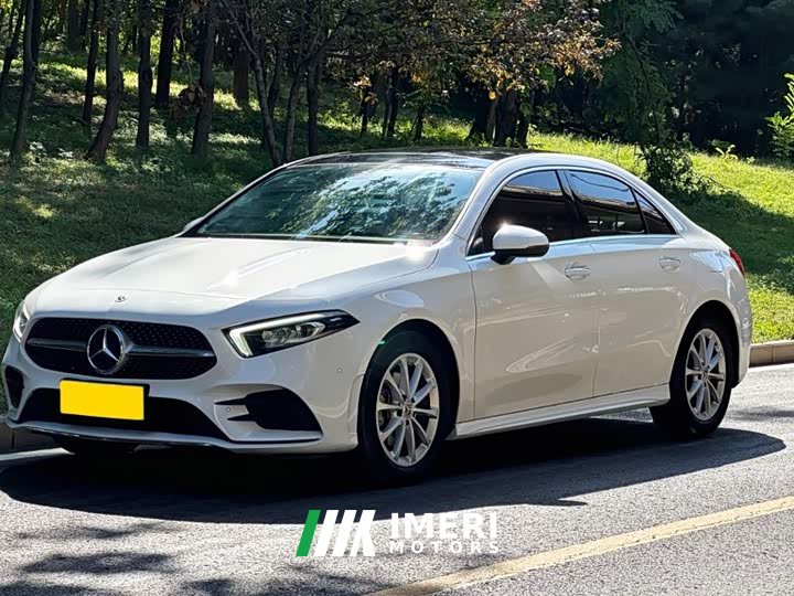 Mercedes-Benz A-Class A 200 L Sport Sedan Fashion Edition