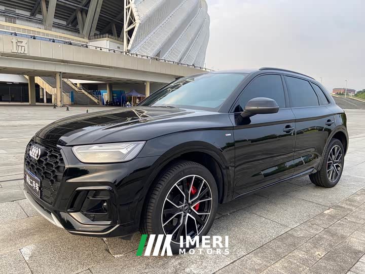 Audi Q5L 45 TFSI Luxury Dynamic - ავტომობილი ჩინეთიდან