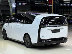 Li Auto MEGA Ultra Smart Refresh Edition - ფოტო 13