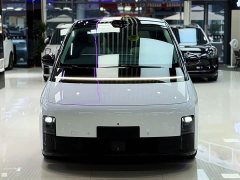 Li Auto MEGA Ultra Smart Refresh Edition - ფოტო 2