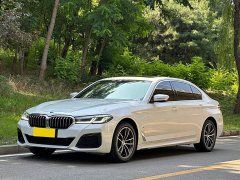 BMW 5 Series 525Li M Sport Package - ფოტო 1