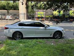 BMW 5 Series 525Li M Sport Package - ფოტო 17