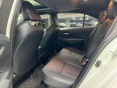 Toyota Corolla Hybrid 1.8H E-CVT Sport - ფოტო 15