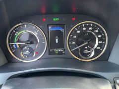 Toyota Alphard Hybrid 2.5L Luxury - ფოტო 4